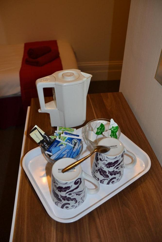 Abbey Bed and breakfast 2*